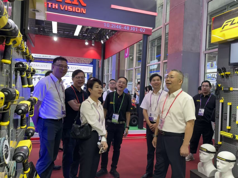 17605835528991035LXt.jpg 微信图片_20251016103944_510_10.jpg